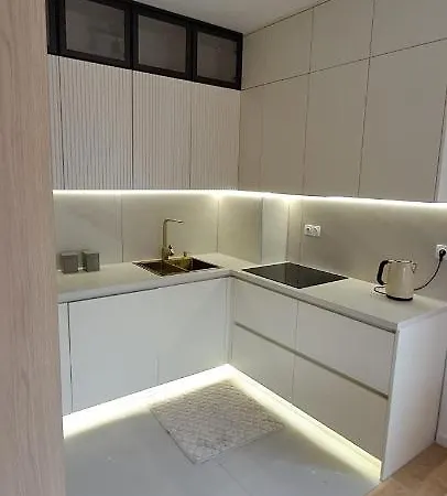 Avisi Living Τρέμπινιε